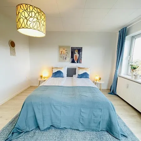 Aday - Blue Sea With Balcony